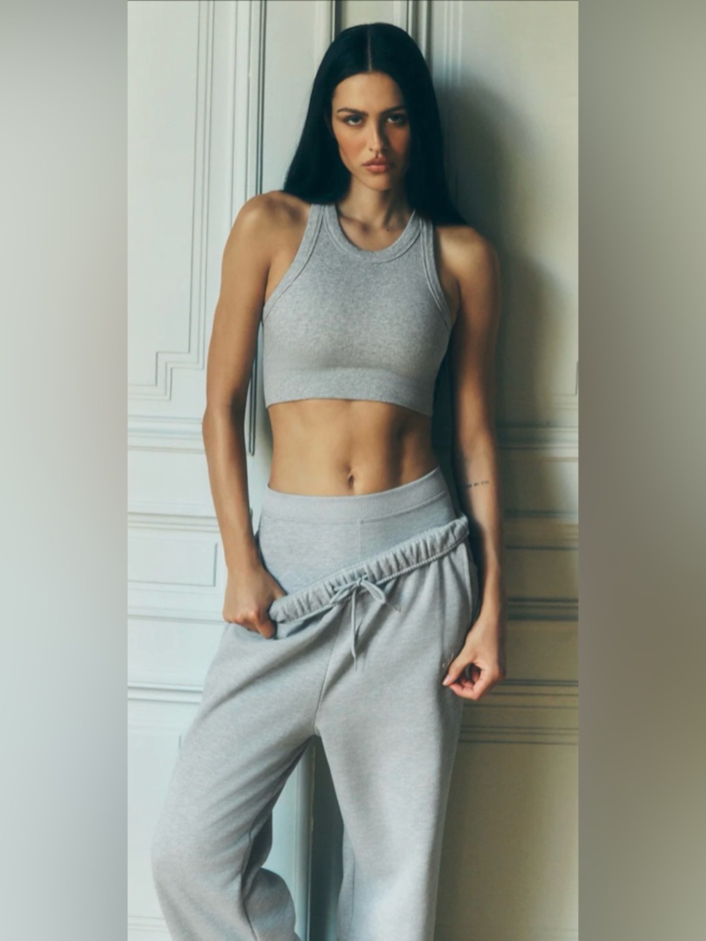 NWOT Alo Yoga Seamless Delight High Neck Bra Heather Gray Small